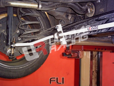 UltraRacing UR-AR16-021