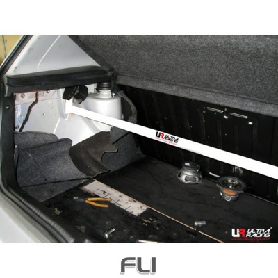 UltraRacing UR-RE2-982