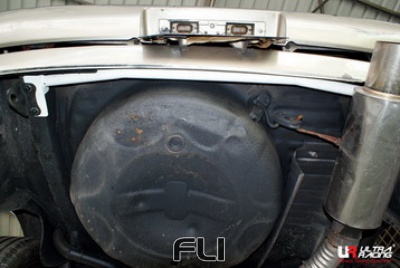 UltraRacing UR-RT2-1579